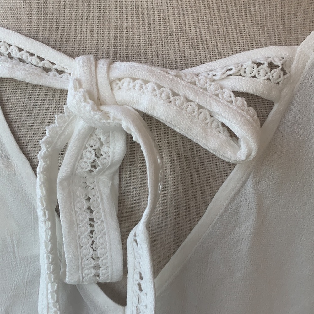 ❌DONATED❌Off White Long Bell Sleeve Oversized V-neck Tie Top - Picture 10 of 17